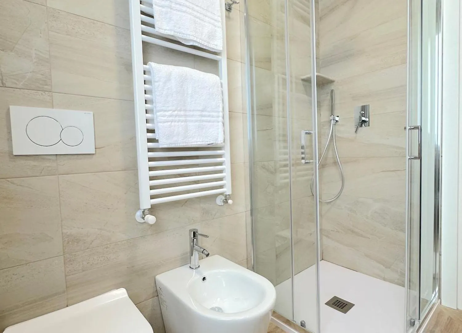 Villa Laura Apartments 博洛尼亚 0*,